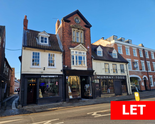 NOW LET - Wood Lane Mews 21 North Bar Within image