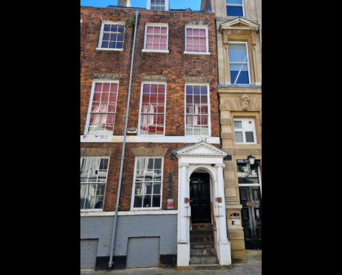 12 Parliament Street image